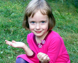 Моя внучка -Катя Саввинова  в детстве